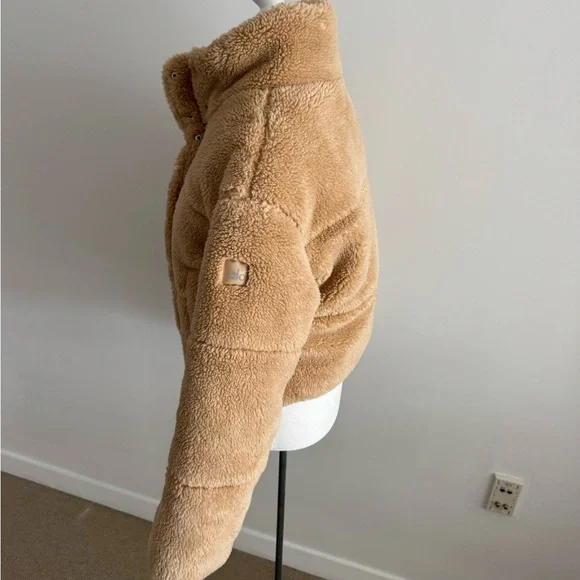 Alo Yoga Jacket - Picture 4 of 13